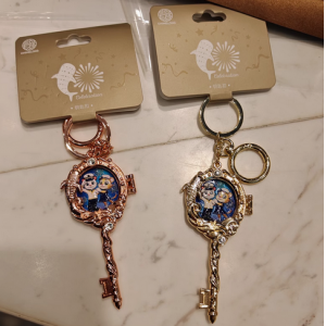 珠海特色纪念品长隆卡卡琦琦限定黑金款城堡金属钥匙扣